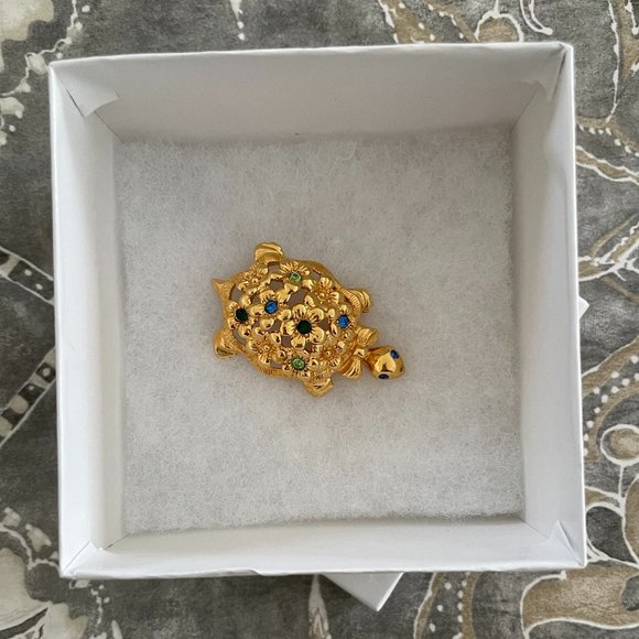 Vintage Bejeweled Turtle Pin - Picture 5 of 5
